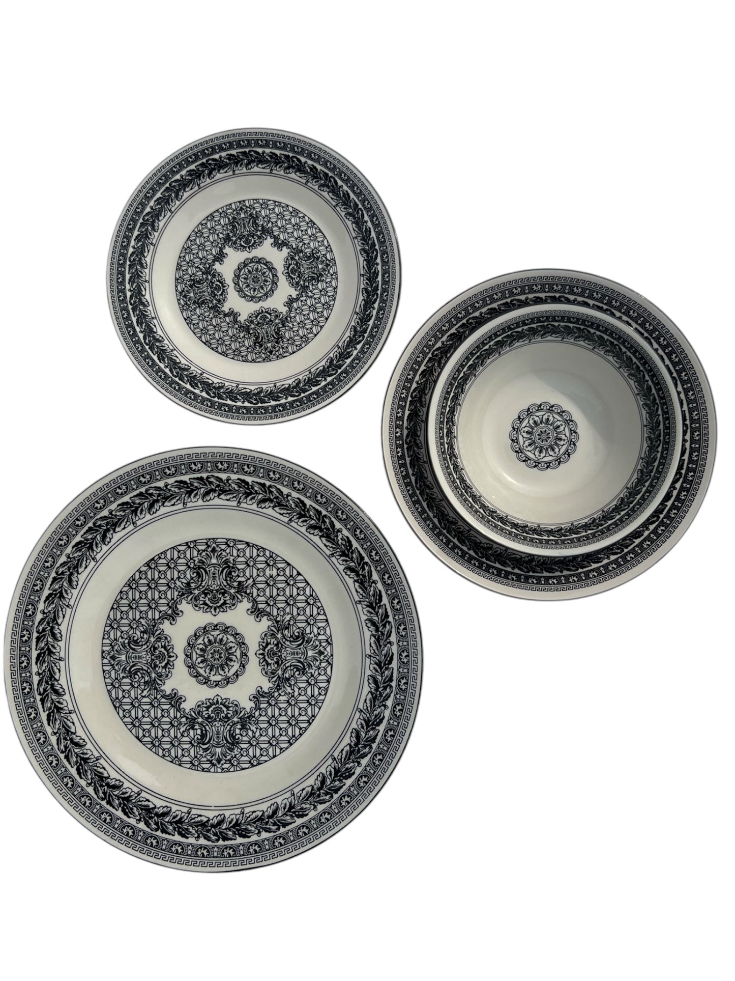 24 piece black and white plate set